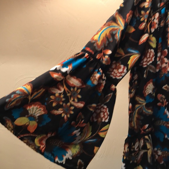 INC blouse - Picture 3 of 6